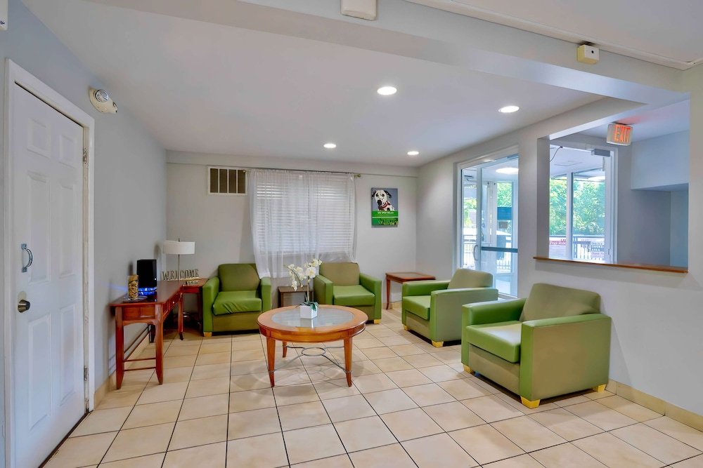 Motel6 Virginia Beach, VA 27/42