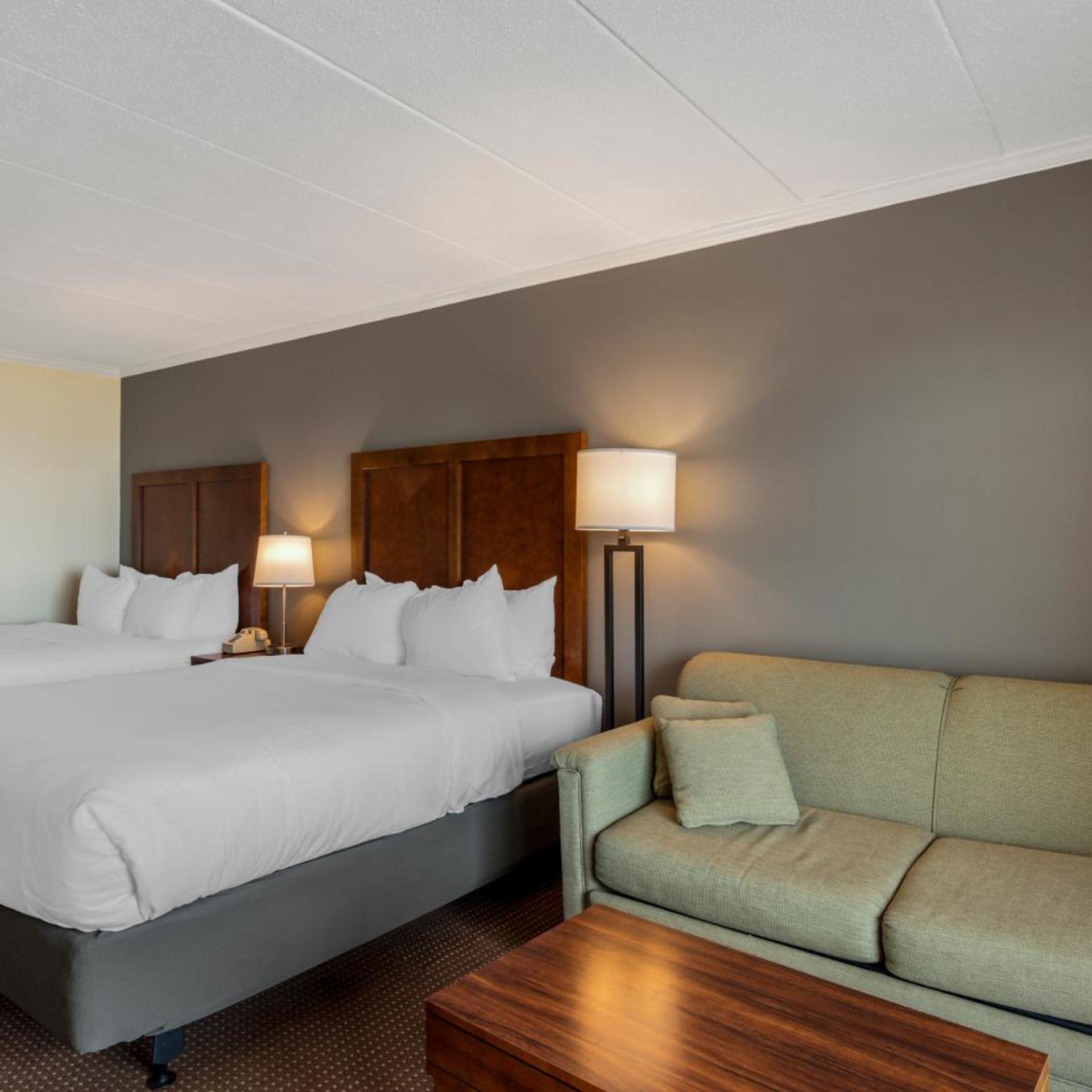 Efficiency, 2 Queen Beds, Ocean Front