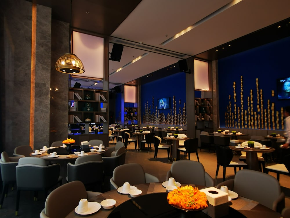 Tian Yi International Hotel 35/50