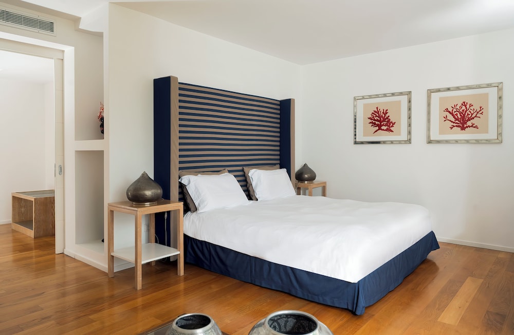 LUXURY, DOUBLE BED