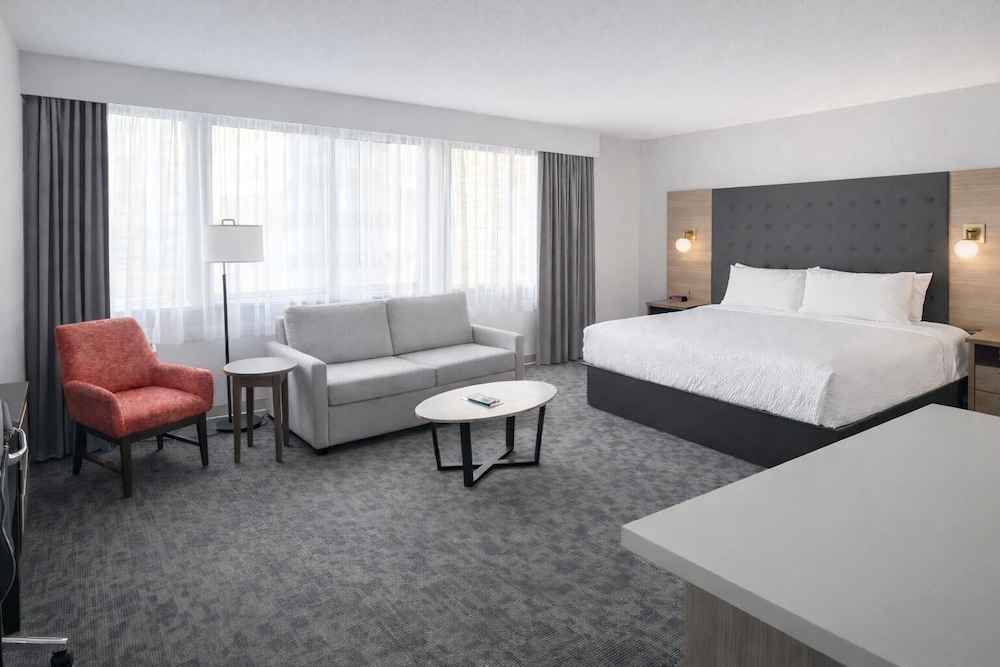 1 Bedroom, Signature, Efficiency, Suite, King Bed