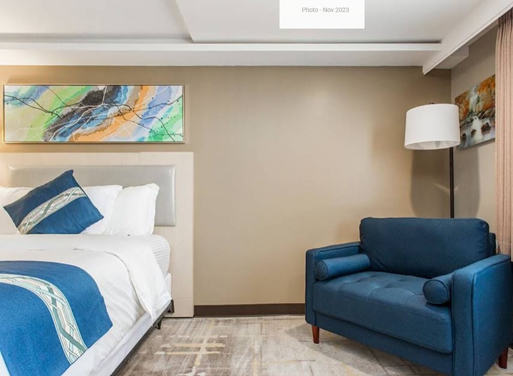 COMFORT, SINGLE, QUEEN BED