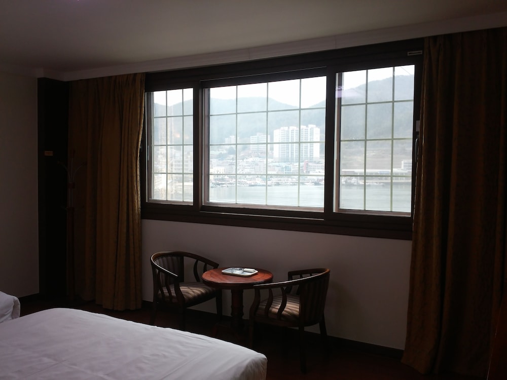 Lighthouse Hotel 21/40