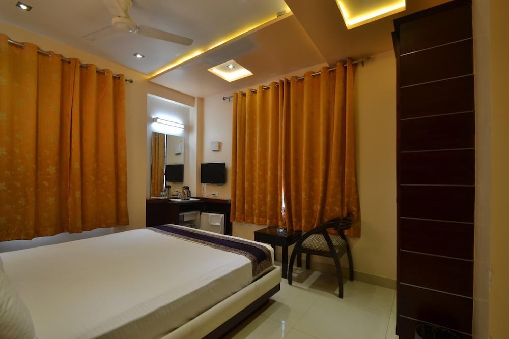 Hotel Central Residency 25/39