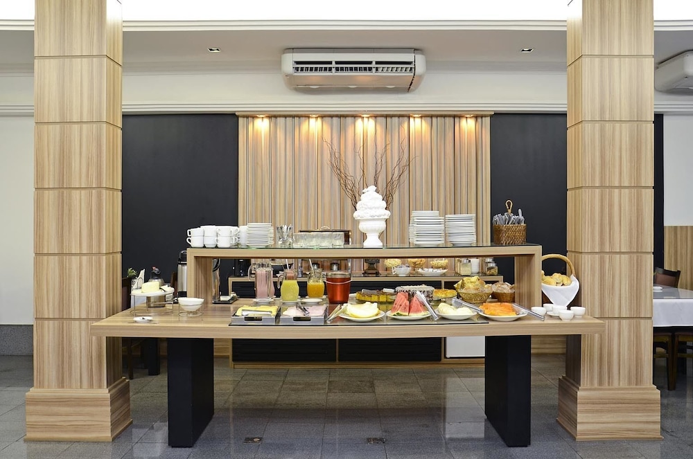 Castel Plaza Hotel 48/61