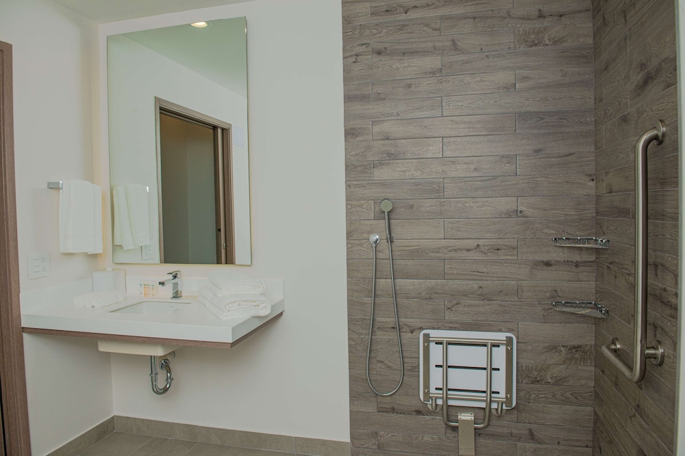 Hilton Garden Inn Santa Ana San Jose 13/42
