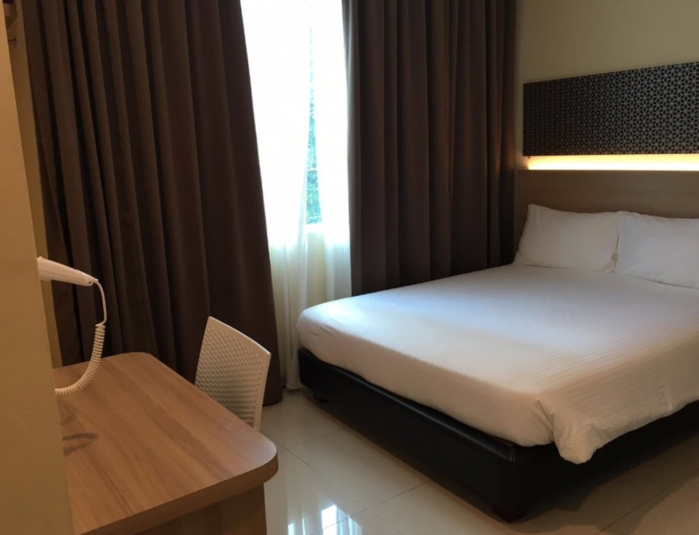 118 HOTEL MACALISTER 27/43