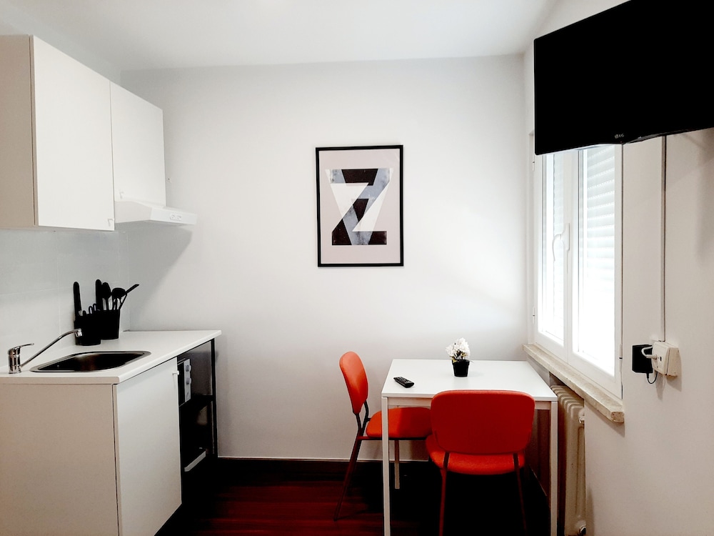 Hostal Lucia by gaiarooms 31/37