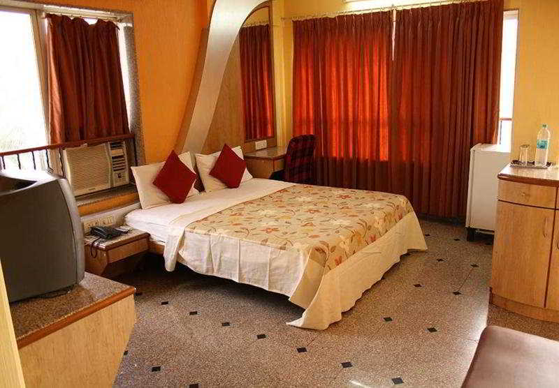 Hotel Imperial Executive, Andheri 4/16