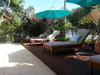 CLIFTON SANDS HOLIDAY APARTMENTS 2/49