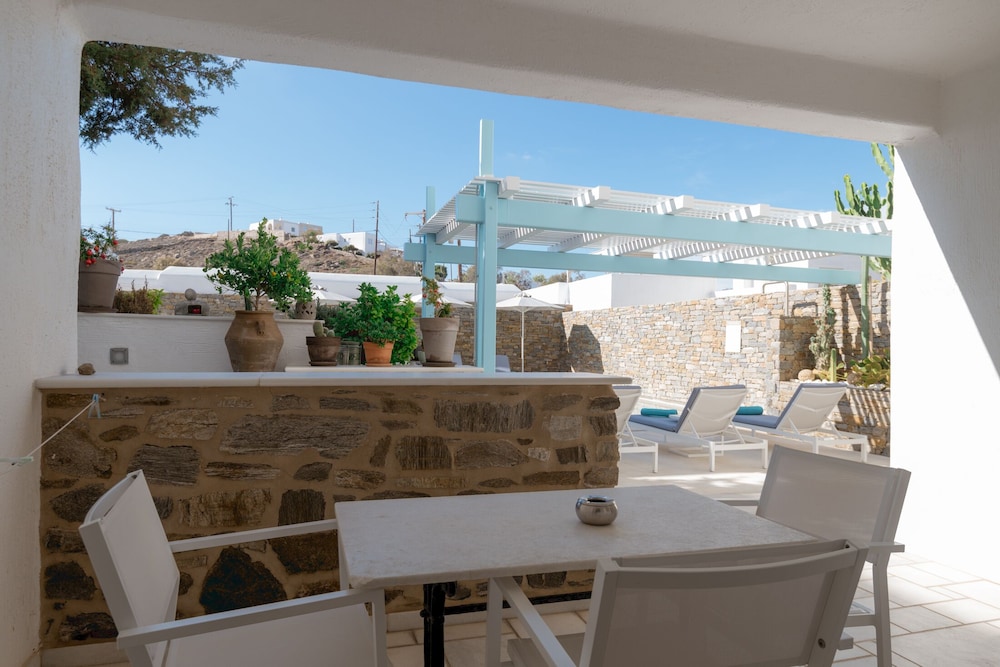 Anthos Apartments 30/50