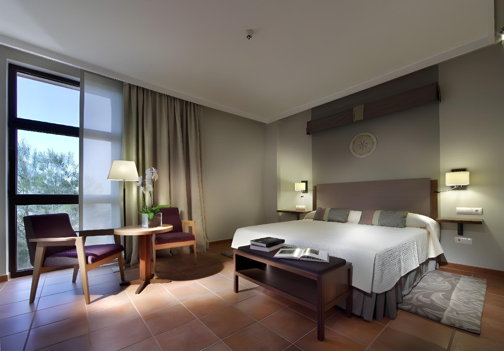 Room, Single