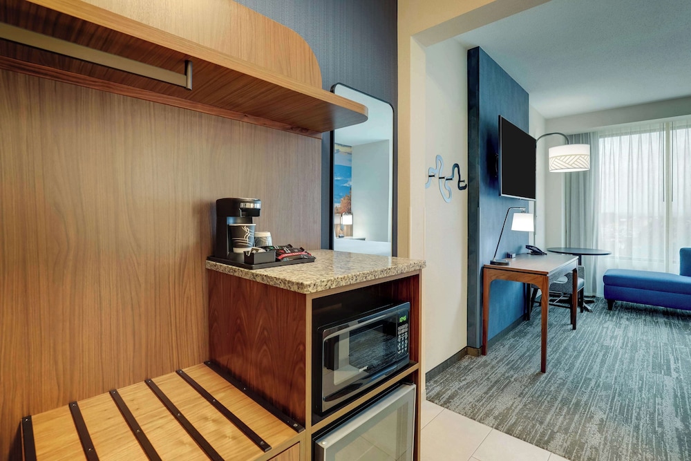 Drury Plaza Hotel Chattanooga Hamilton Place 5/50
