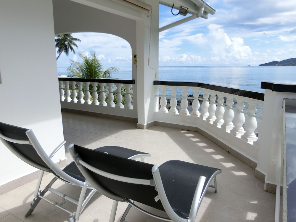 The Drake Seaside Apartment 9/41