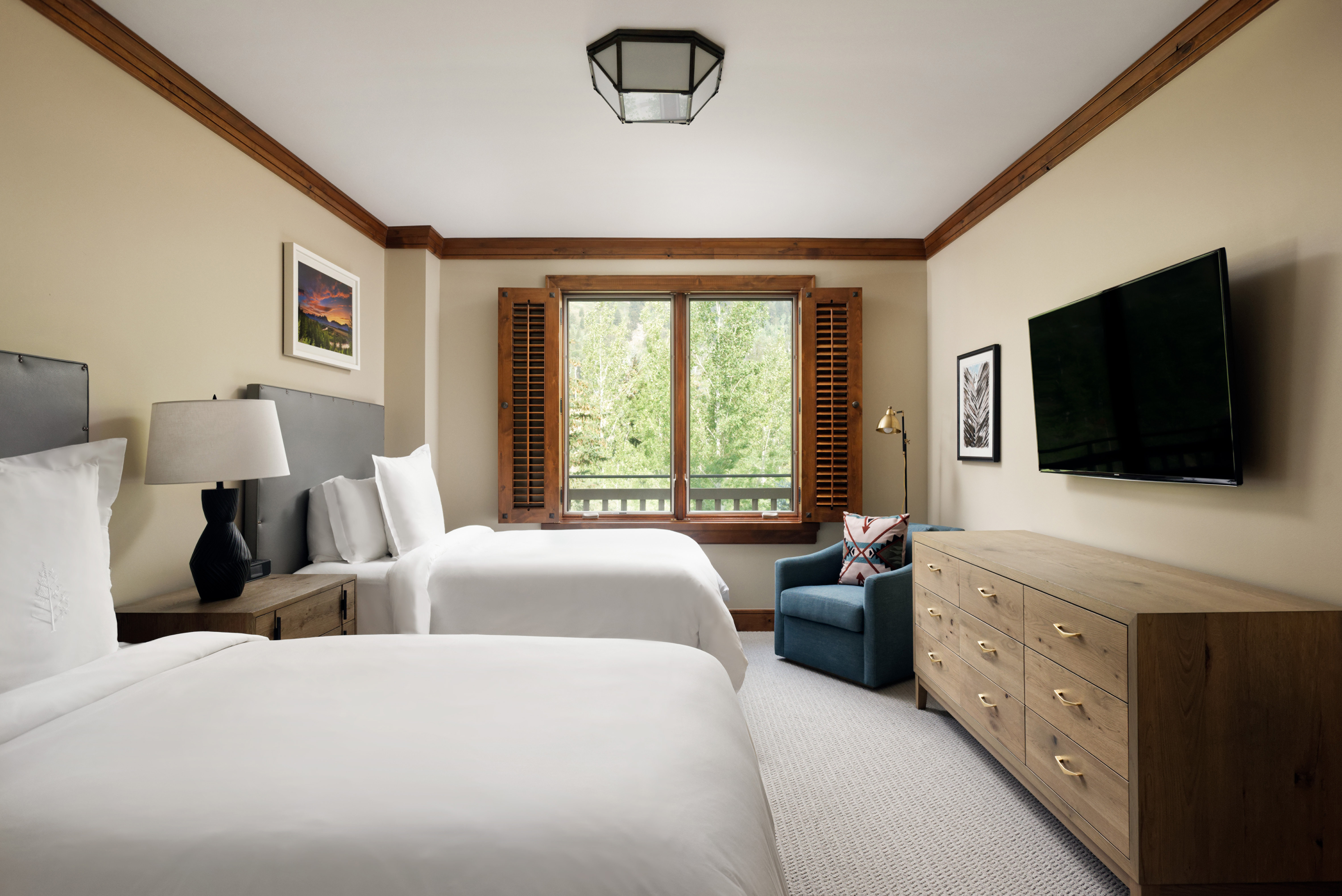3 Bedrooms, Resort, Residence, 2 Double Beds, 2 King Beds, Mountain View