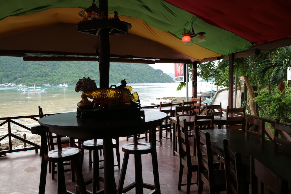 El Nido Corner Pension And Restaurant 37/50