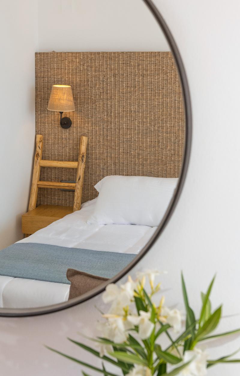 Room, Double or Twin Bed, Side Sea View