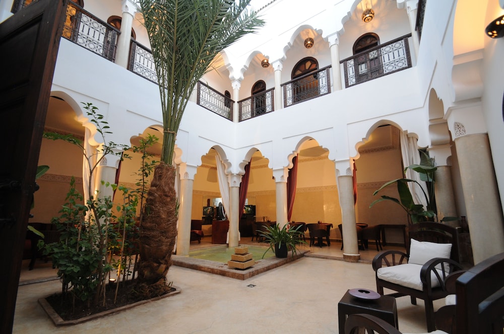 Riad Elias 3/72