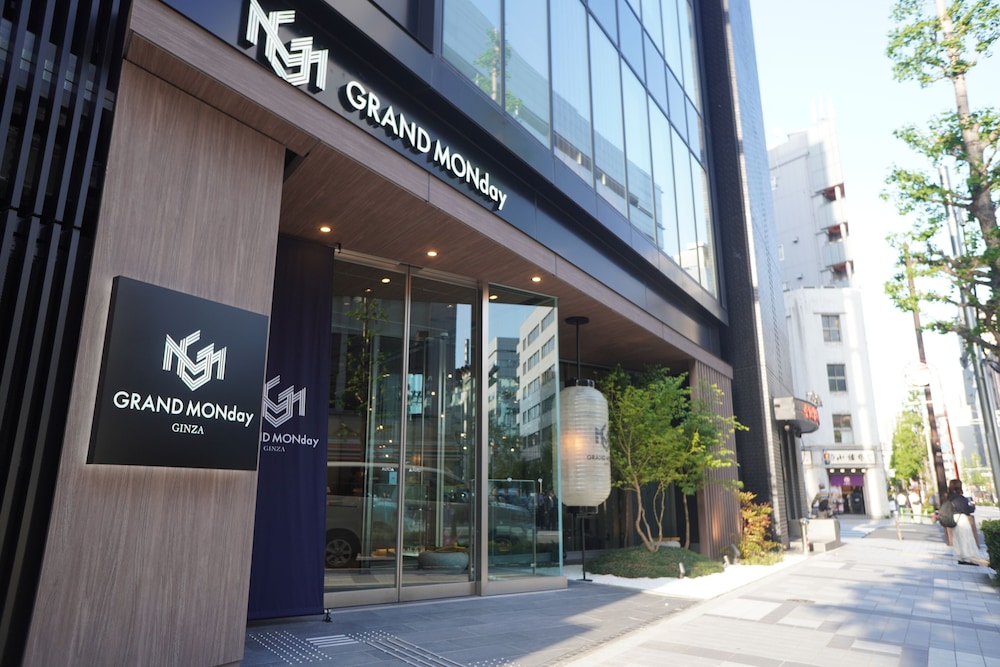 GRAND MONday GINZA 8/61