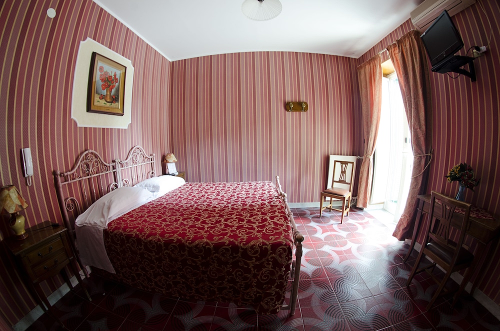 Hotel Villa Maria 11/22