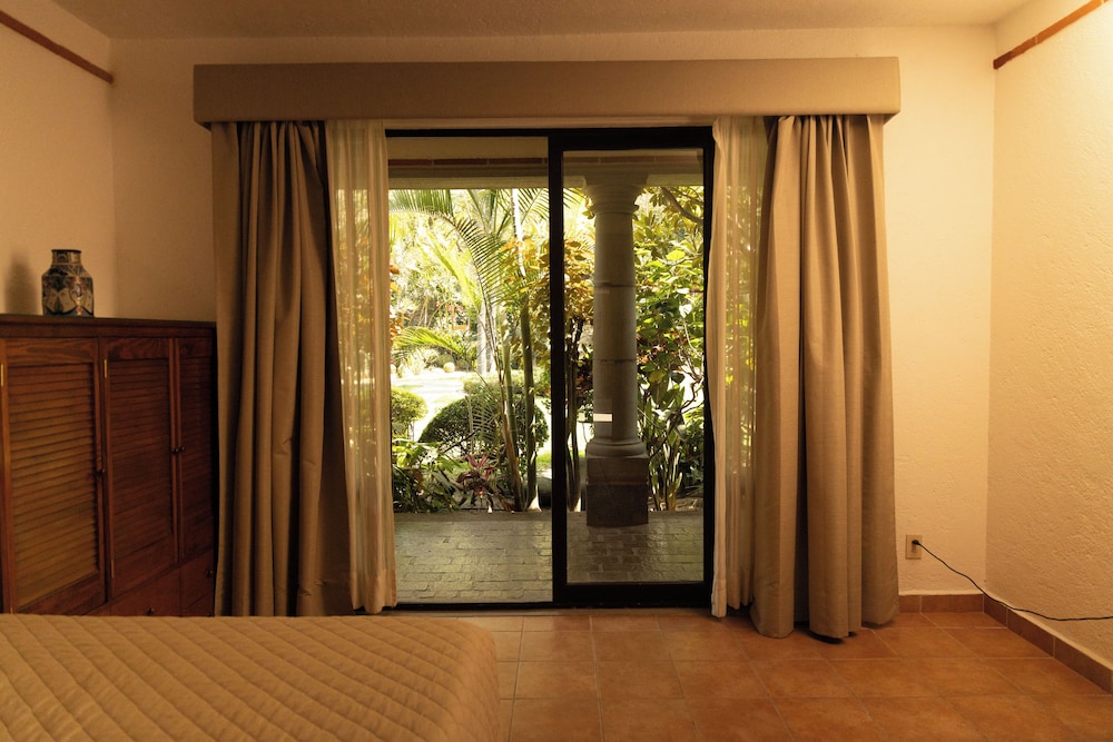 La Buena Vibra Wellness Resort and Spa 25/50