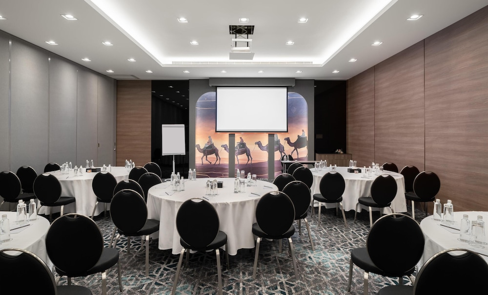 Radisson Blu Hotel, Riyadh Al Sahafa 45/50