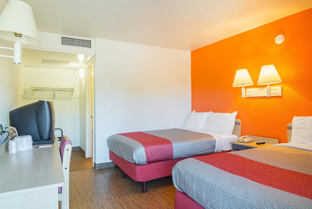 Motel6 Russellville, AR 19/49