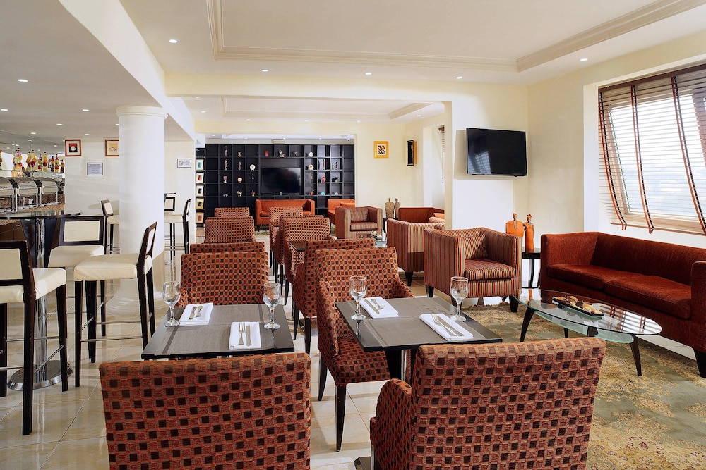 Abuja Continental Hotel 51/56