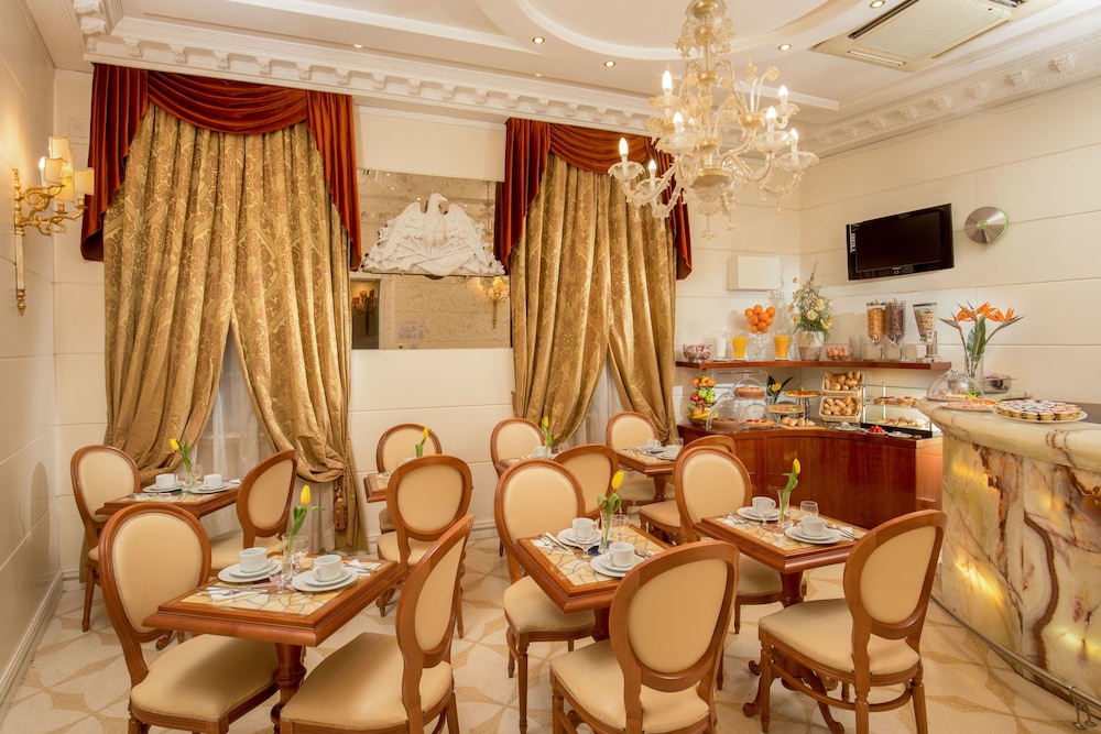 Suite Opera Rooms 28/35