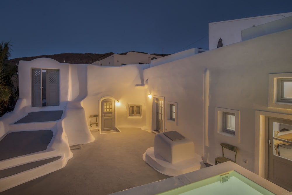 Aqua Serenity Santorini Luxury Suites 21/50