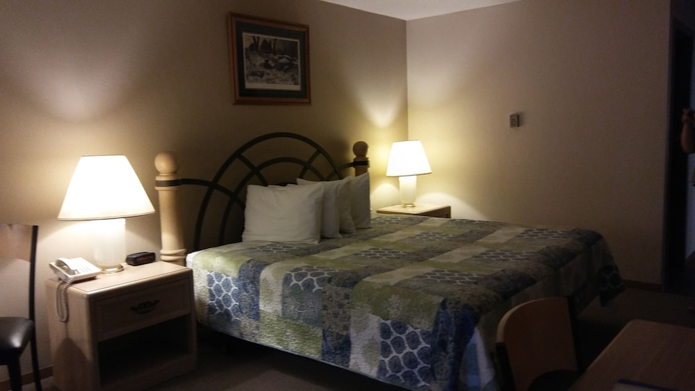 Lodge at Leathem Smith 13/61