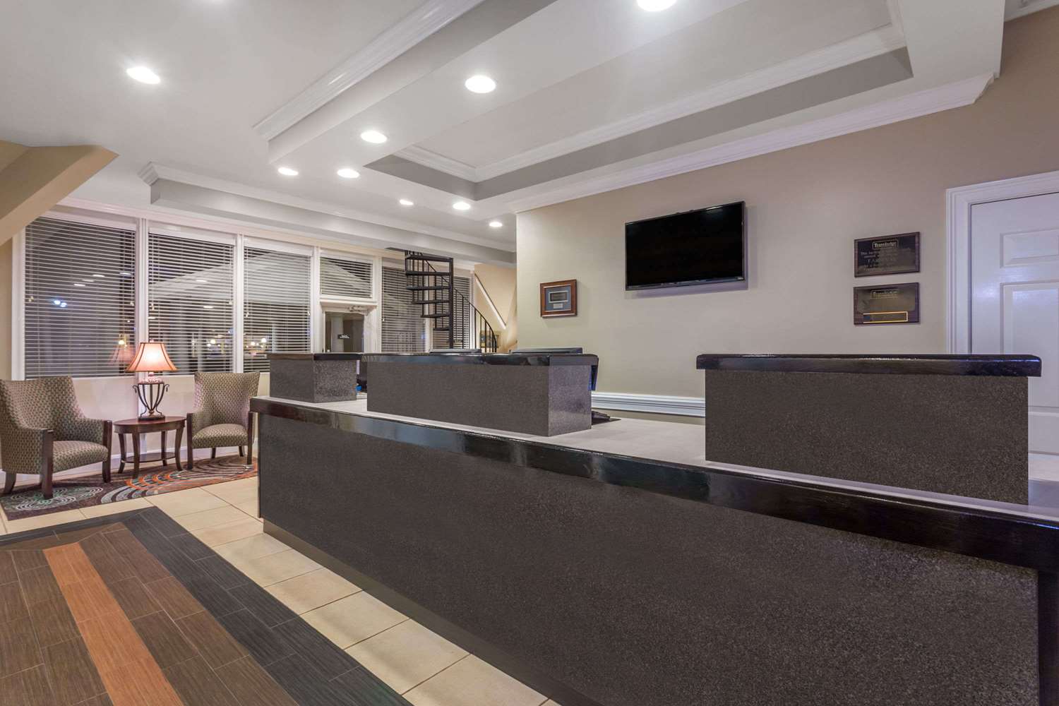 Travelodge By Wyndham Lakeland 12/55