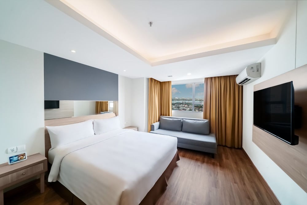 Aston Pluit Hotel and Residence 23/66