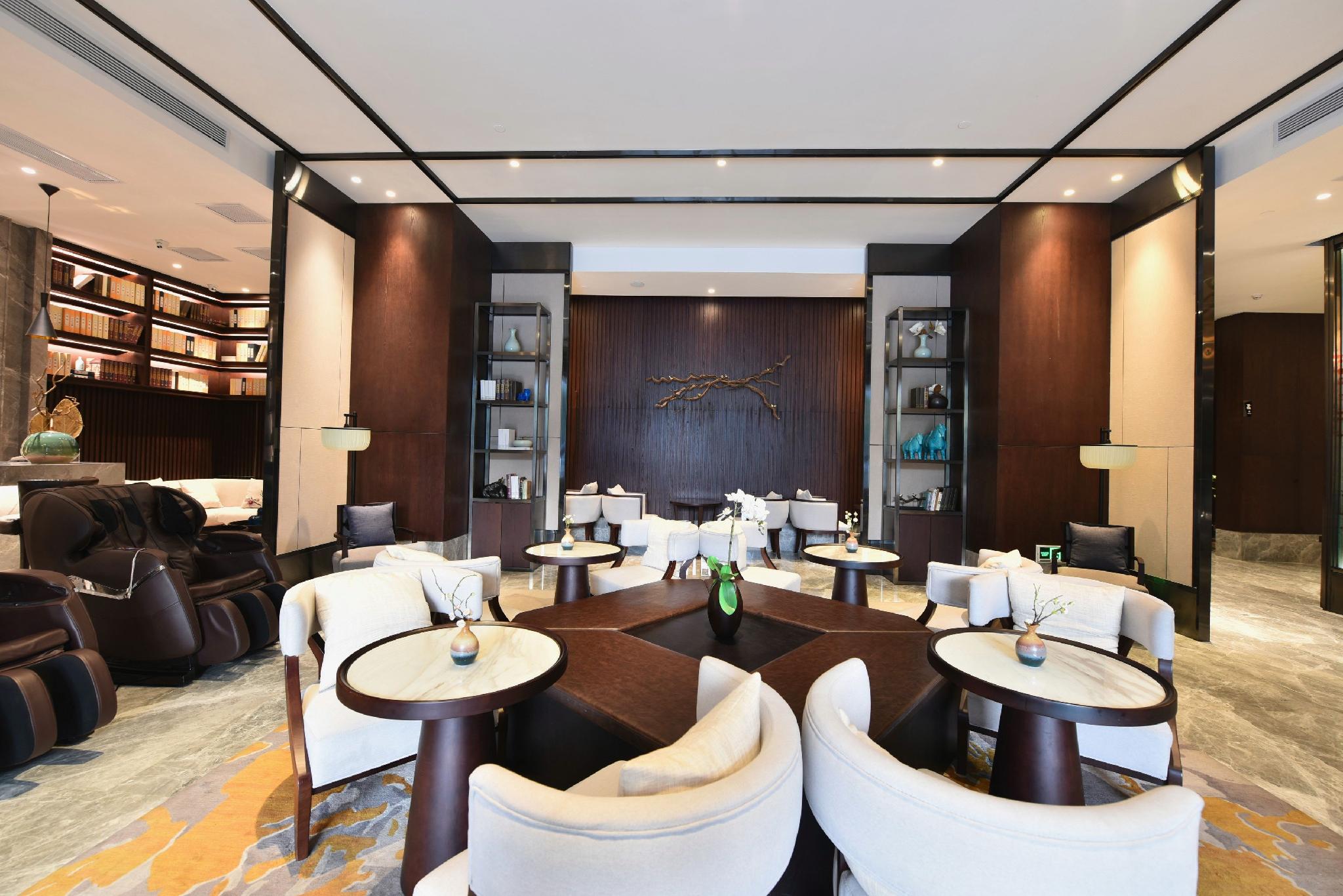 Dynasty Hotel (Shenzhen Futian Port) 53/62