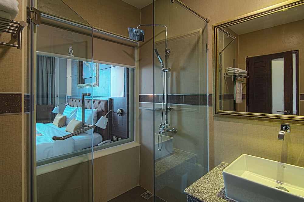 Gallery Design Hotel 31/33