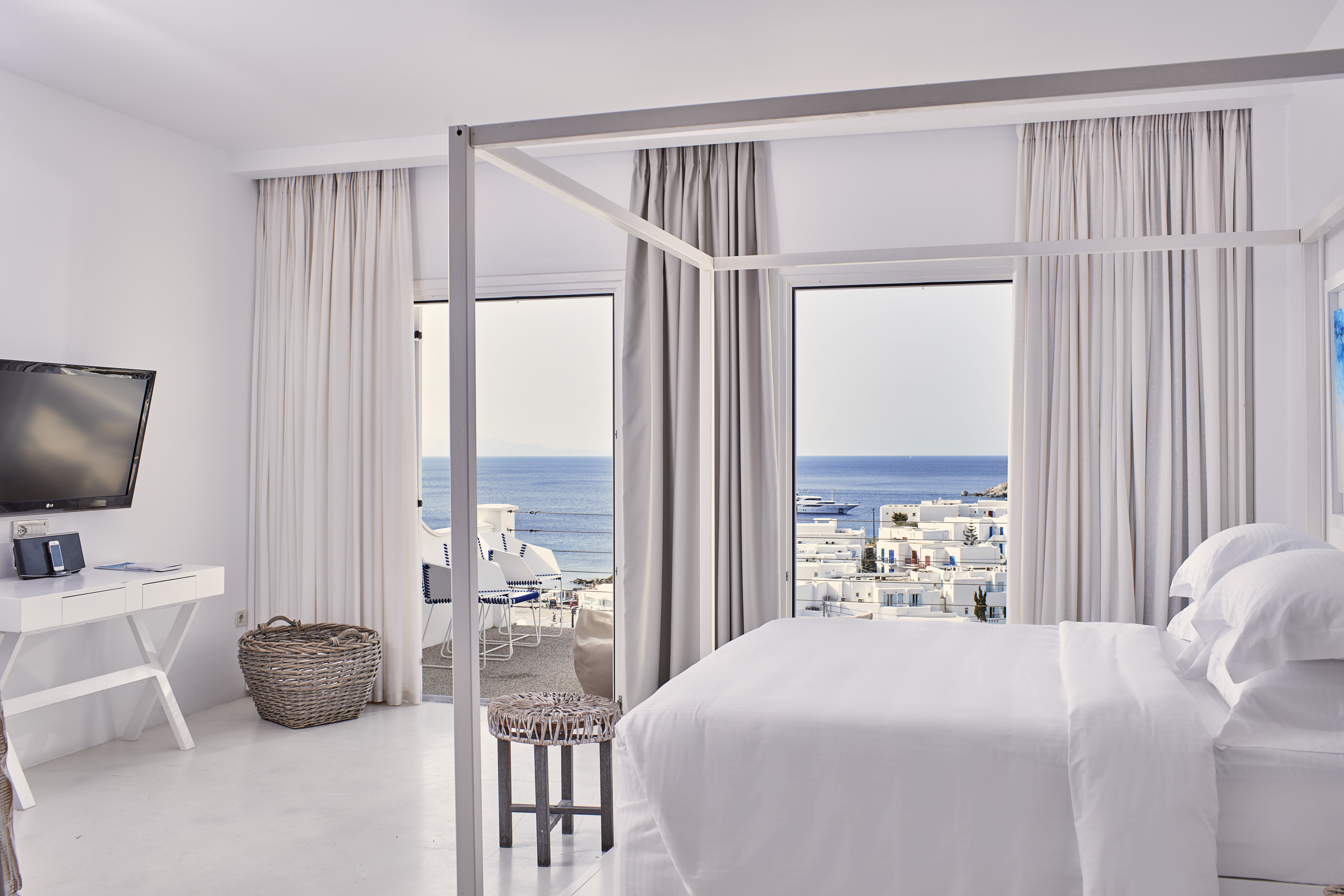 Myconian Ambassador Relais and Chateaux 8/47
