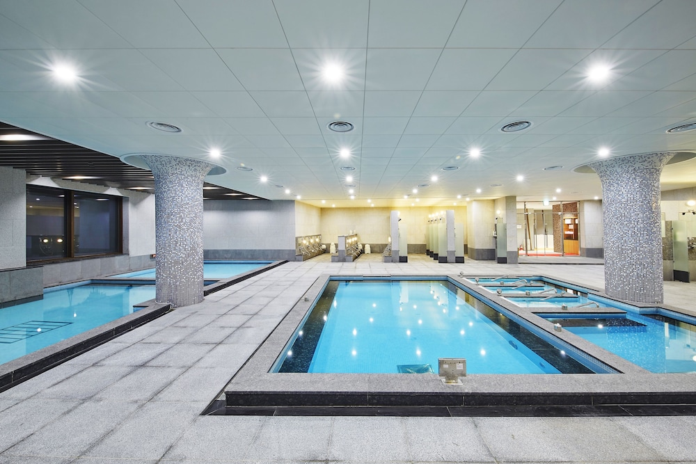 Ramada Hotel & Suites by Wyndham Gangwon Pyeongchang 34/66
