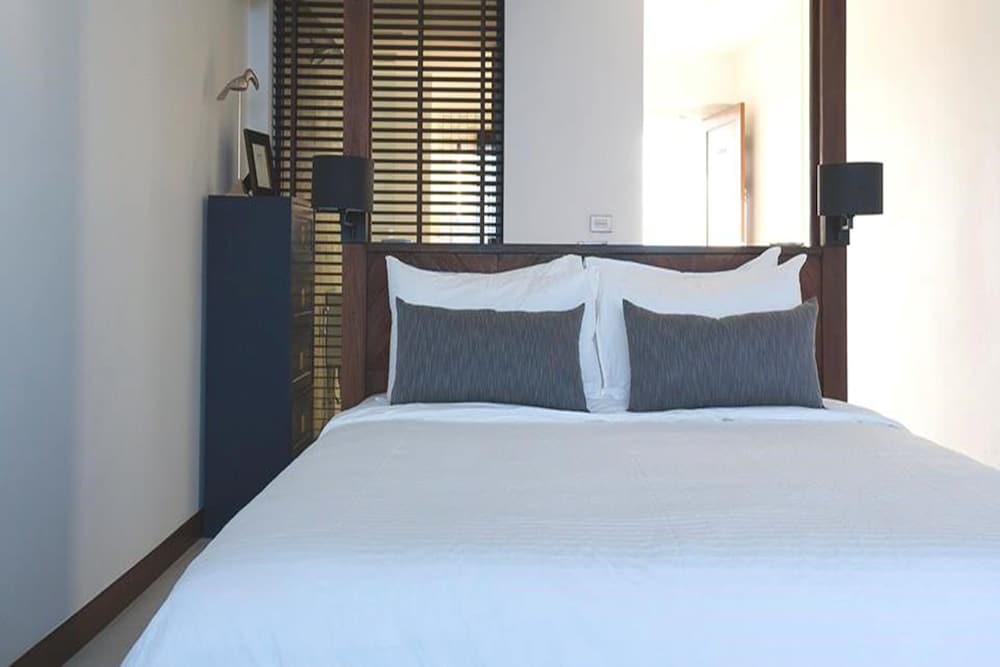 Yambay Hua Hin 7/23