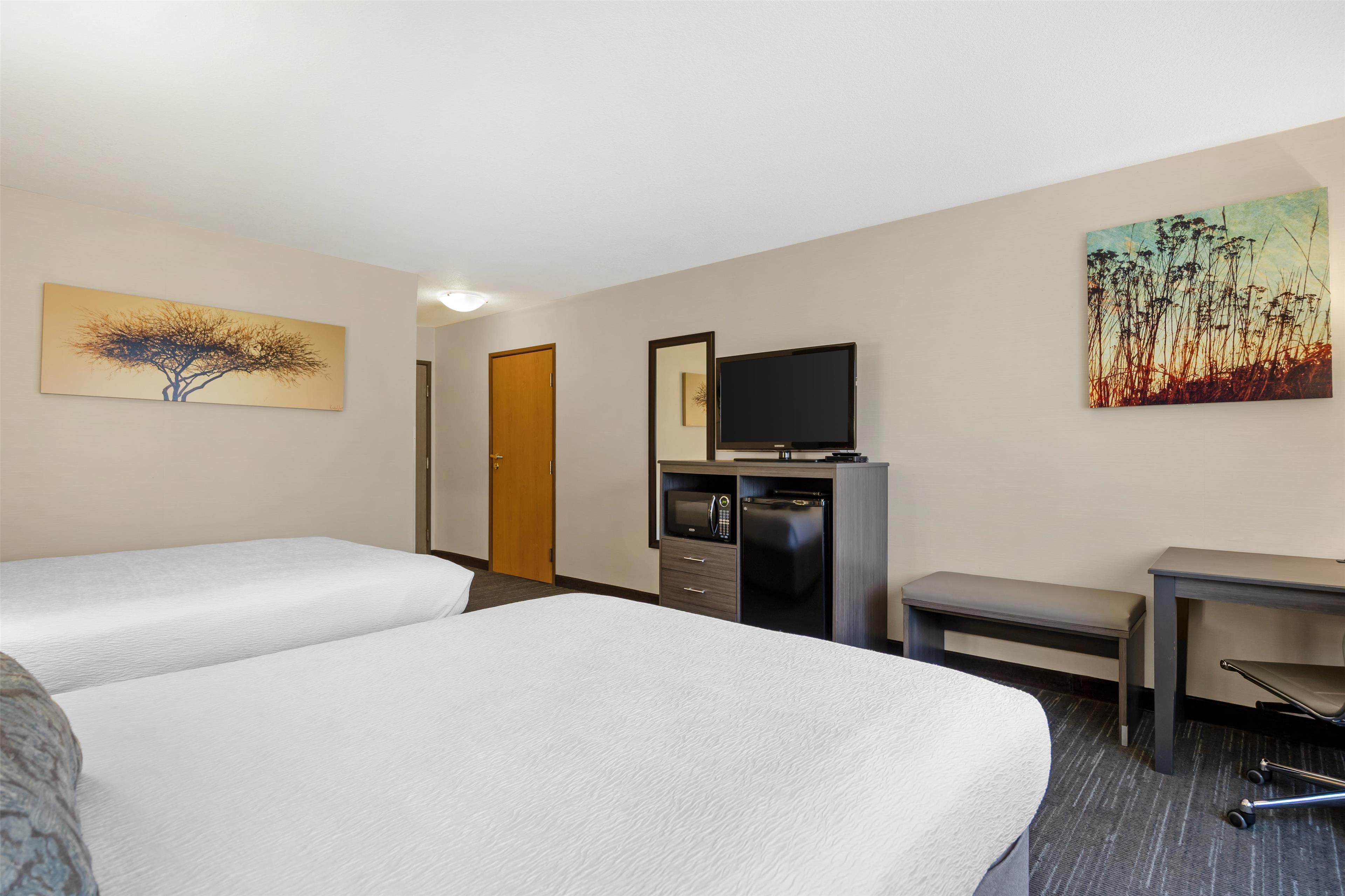 غرفة رباعية بسرير كوين لذوي الإعاقة، Best Western Plus City Center 2/7