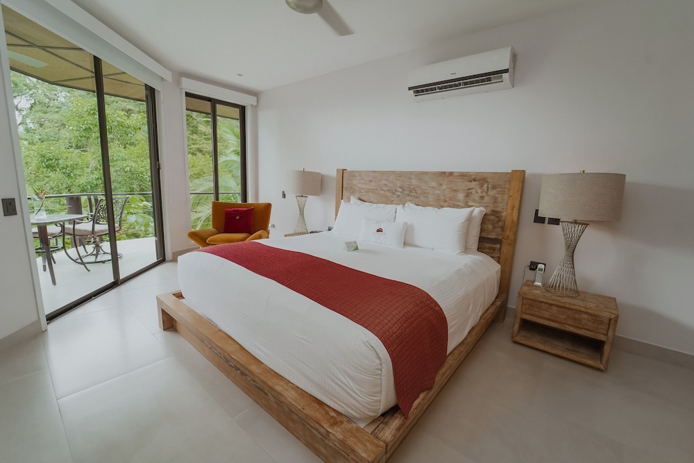 Tulemar Resort 24/77