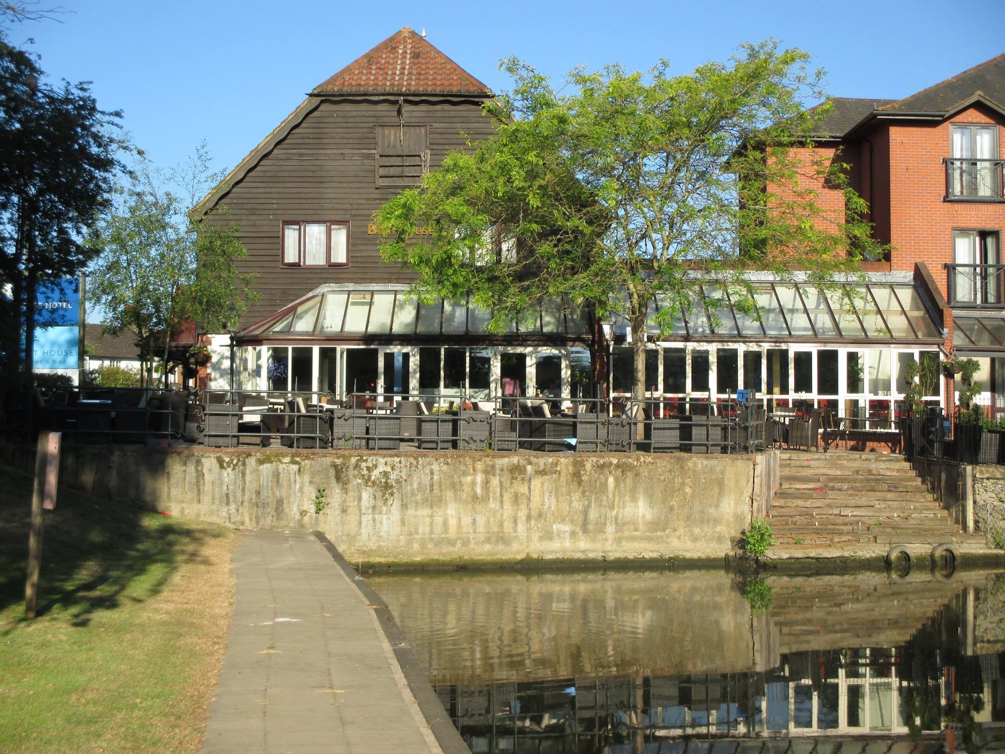The Bridge Hotel 26/26
