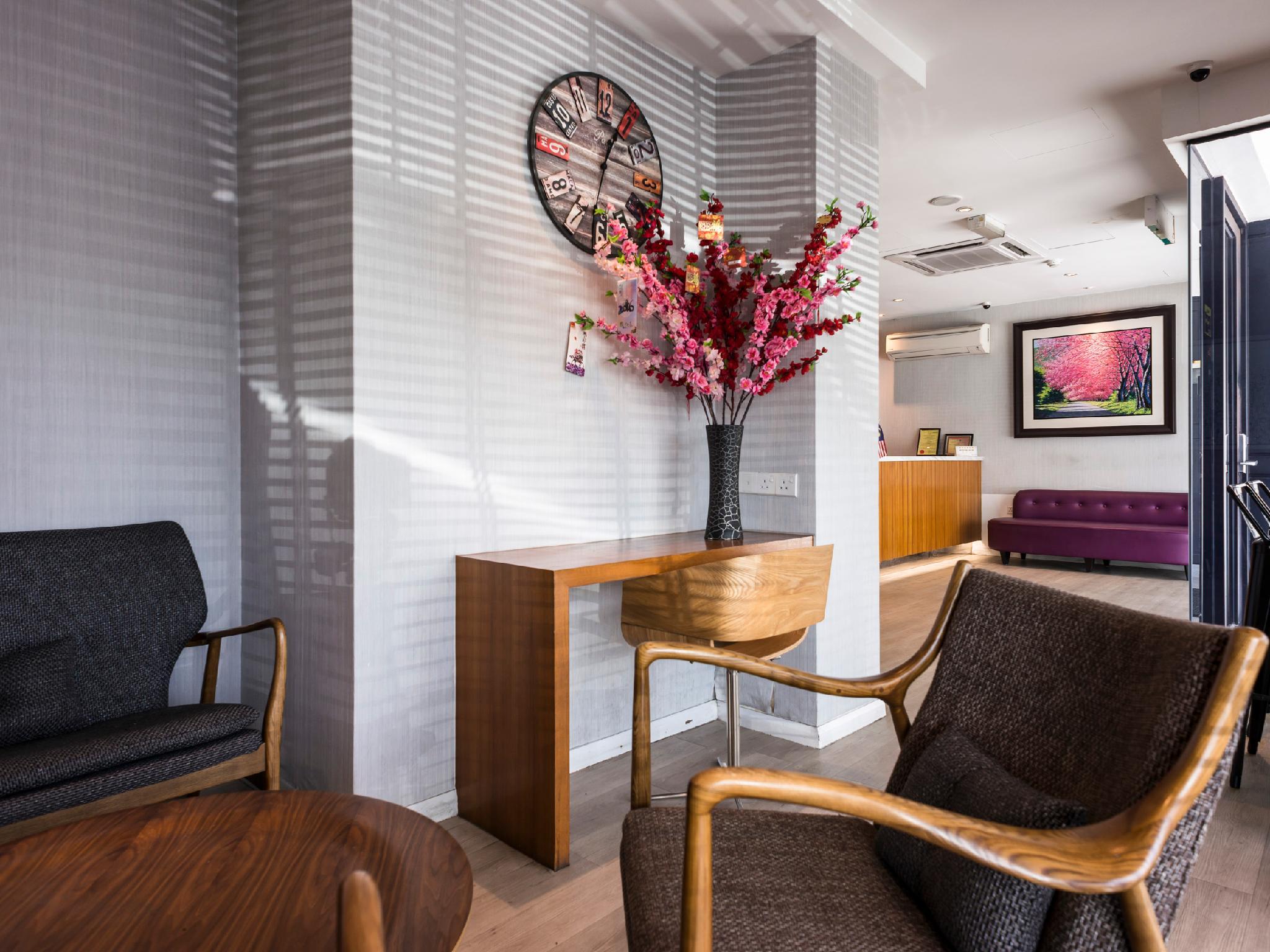 SAKURA BOUTIQUE HOTEL 35/47