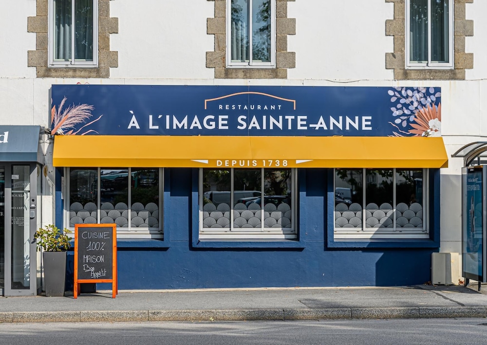Kyriad Vannes Centre Ville 3/64