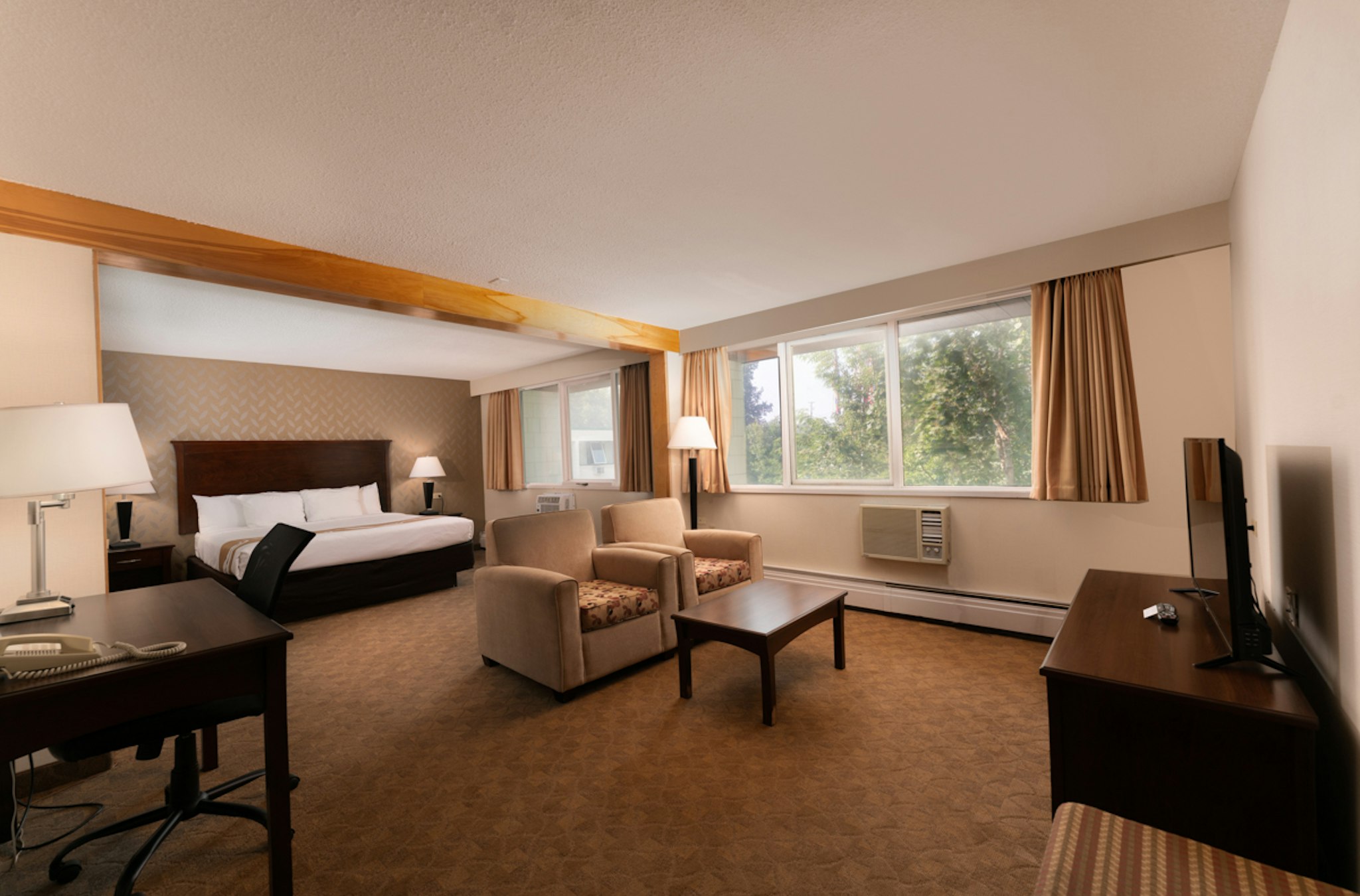 Prestige Riverside Lodge Quesnel 7/18