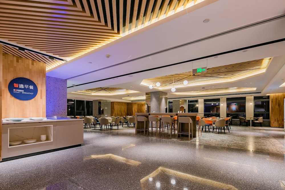 Holiday Inn Express Xi an High Tech Zone North 9/50