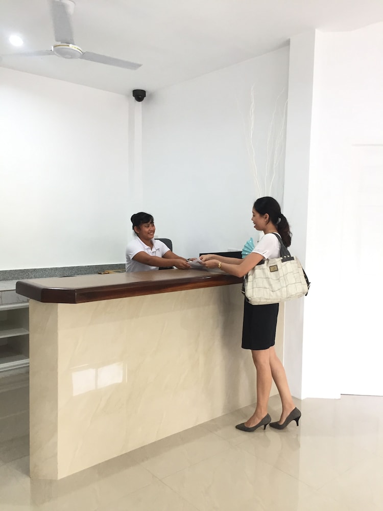 Heartland Hotel Service Rooms And Apartments 3/48