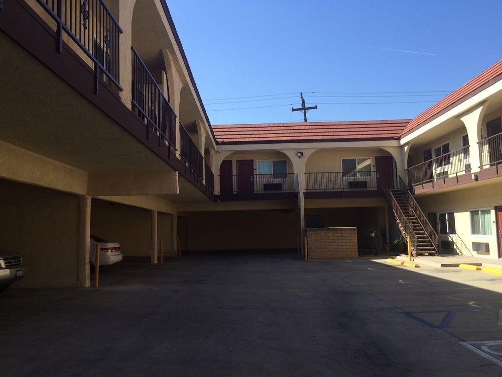 Hyland Motel Long Beach 24/27
