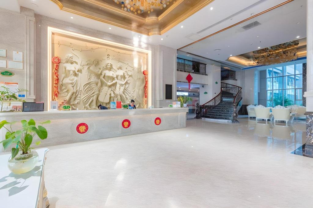 Vienna International Hotel (Zhongshan North Station) 9/57