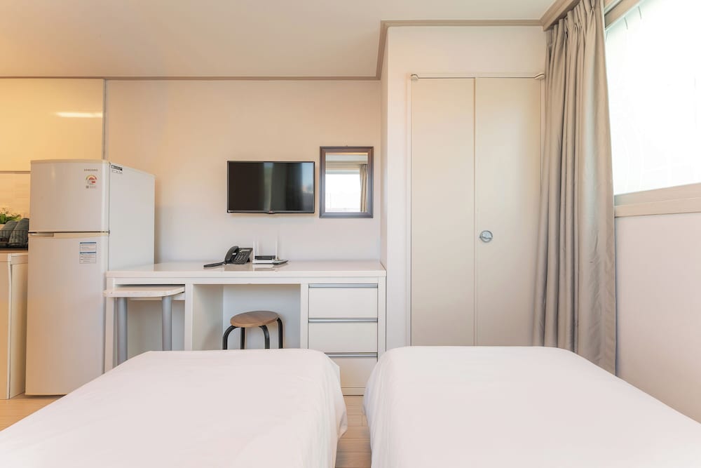 Staywell Hotel 25/50