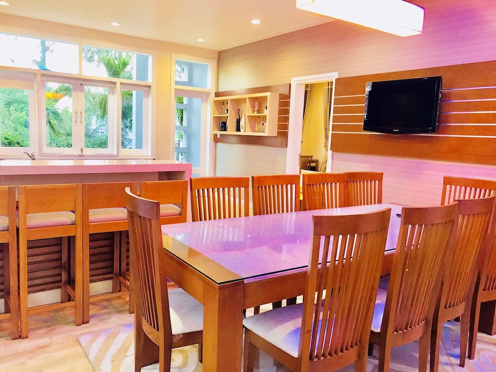 Sea Links Beach Villa 63/67
